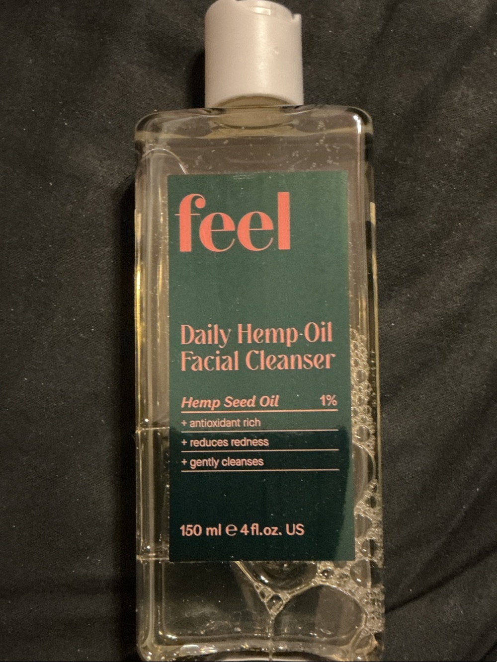 feel Daily Hemp-Oil Facial Cleanser